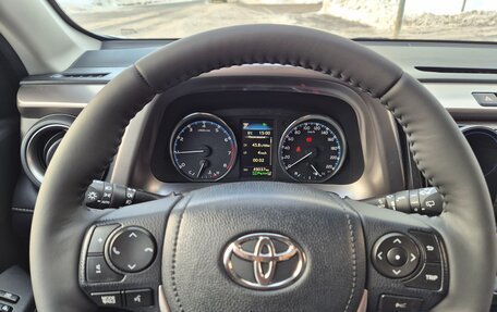 Toyota RAV4, 2019 год, 3 500 000 рублей, 9 фотография