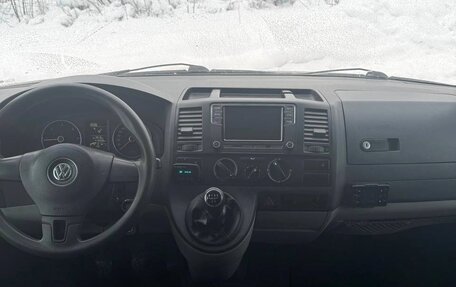 Volkswagen Transporter T5 рестайлинг, 2010 год, 1 150 000 рублей, 10 фотография