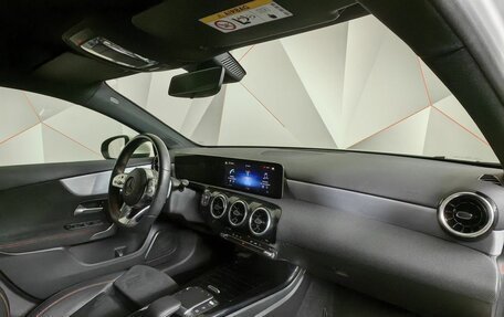 Mercedes-Benz A-Класс, 2020 год, 3 350 000 рублей, 13 фотография