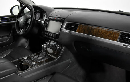 Volkswagen Touareg III, 2012 год, 1 690 000 рублей, 14 фотография