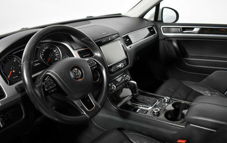 Volkswagen Touareg III, 2012 год, 1 690 000 рублей, 9 фотография