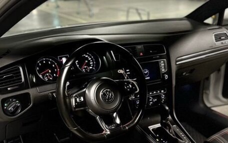 Volkswagen Golf GTI VII, 2014 год, 2 300 000 рублей, 13 фотография