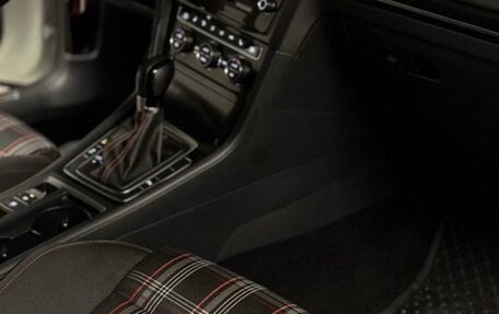 Volkswagen Golf GTI VII, 2014 год, 2 300 000 рублей, 14 фотография