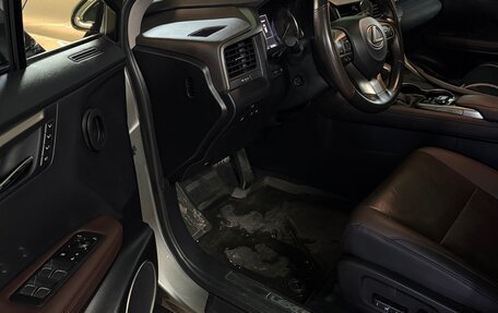 Lexus RX IV рестайлинг, 2018 год, 4 500 000 рублей, 13 фотография