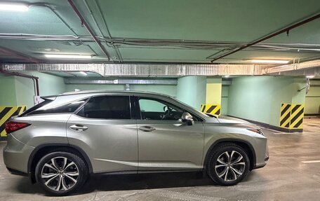 Lexus RX IV рестайлинг, 2018 год, 4 500 000 рублей, 5 фотография