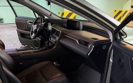 Lexus RX IV рестайлинг, 2018 год, 4 500 000 рублей, 12 фотография