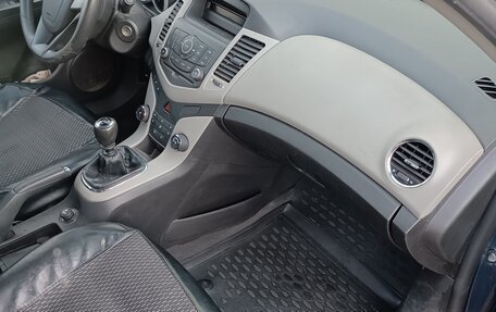 Chevrolet Cruze II, 2011 год, 499 000 рублей, 8 фотография