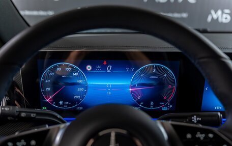 Mercedes-Benz V-Класс, 2024 год, 15 560 994 рублей, 13 фотография