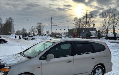 Honda Stream I рестайлинг, 2001 год, 600 000 рублей, 1 фотография