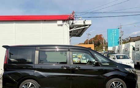 Honda Stepwgn IV, 2018 год, 1 700 000 рублей, 4 фотография