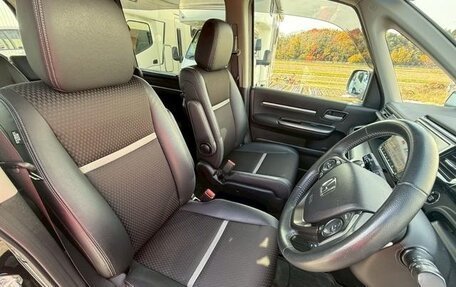 Honda Stepwgn IV, 2018 год, 1 700 000 рублей, 9 фотография