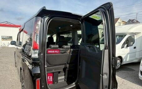 Honda Stepwgn IV, 2018 год, 1 700 000 рублей, 22 фотография