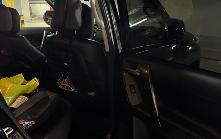 Toyota Land Cruiser Prado 150 рестайлинг 2, 2013 год, 4 350 000 рублей, 7 фотография