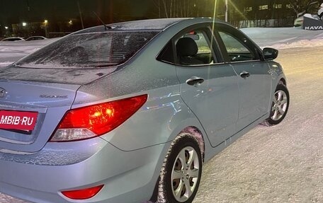 Hyundai Solaris II рестайлинг, 2012 год, 890 000 рублей, 5 фотография