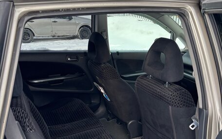 Honda Stream I рестайлинг, 2001 год, 600 000 рублей, 13 фотография