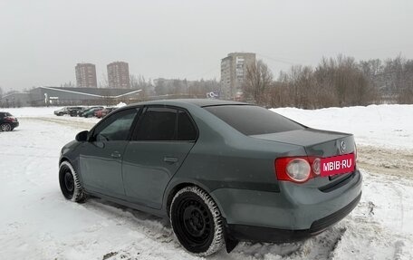 Volkswagen Jetta VI, 2006 год, 320 000 рублей, 3 фотография
