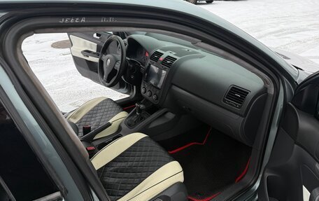 Volkswagen Jetta VI, 2006 год, 320 000 рублей, 15 фотография