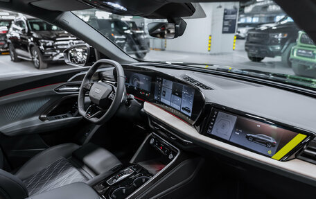 Audi Q5, 2025 год, 7 715 000 рублей, 3 фотография