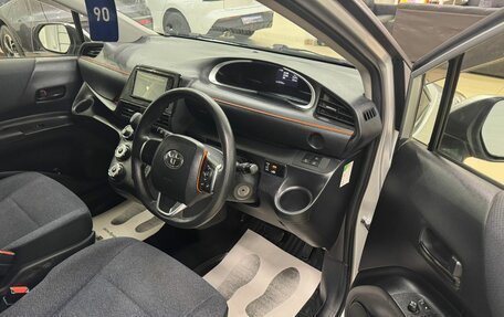 Toyota Sienta II, 2018 год, 1 399 999 рублей, 10 фотография