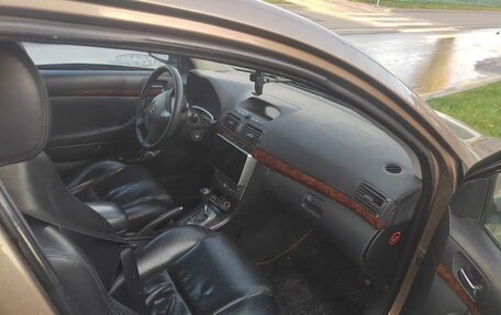 Toyota Avensis III рестайлинг, 2004 год, 615 000 рублей, 7 фотография