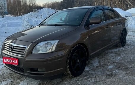 Toyota Avensis III рестайлинг, 2004 год, 615 000 рублей, 5 фотография