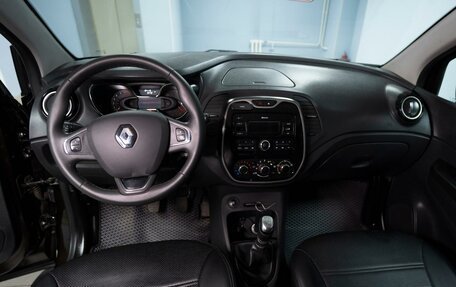 Renault Kaptur I рестайлинг, 2019 год, 1 369 000 рублей, 9 фотография