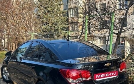 Chevrolet Cruze II, 2010 год, 770 000 рублей, 2 фотография