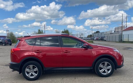 Toyota RAV4, 2015 год, 1 860 000 рублей, 2 фотография