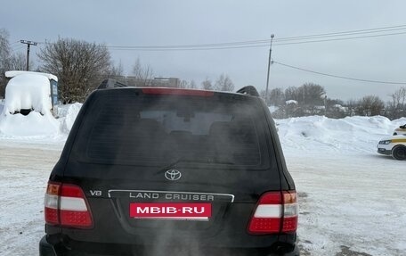 Toyota Land Cruiser 100 рестайлинг 2, 2004 год, 2 600 000 рублей, 5 фотография