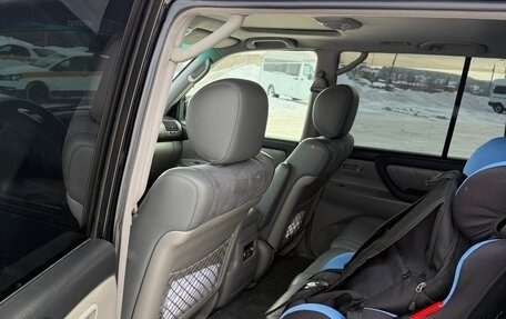 Toyota Land Cruiser 100 рестайлинг 2, 2004 год, 2 600 000 рублей, 8 фотография