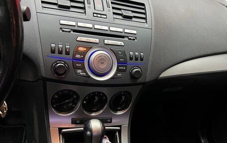 Mazda 3, 2011 год, 900 000 рублей, 14 фотография