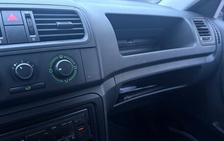 Skoda Fabia II, 2009 год, 365 000 рублей, 12 фотография