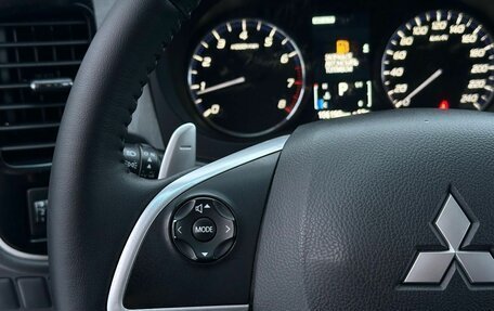 Mitsubishi Outlander III рестайлинг 3, 2012 год, 1 629 000 рублей, 18 фотография