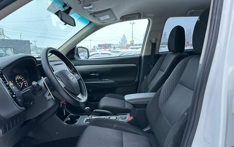 Mitsubishi Outlander III рестайлинг 3, 2012 год, 1 629 000 рублей, 31 фотография