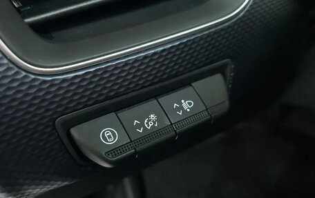 Renault Arkana I, 2025 год, 1 900 000 рублей, 15 фотография