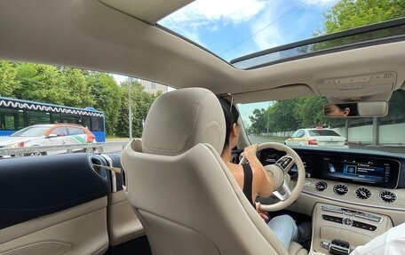 Mercedes-Benz E-Класс, 2019 год, 4 500 000 рублей, 4 фотография