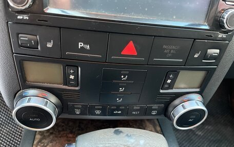 Volkswagen Touareg III, 2009 год, 1 150 000 рублей, 26 фотография