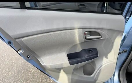 Honda Insight II рестайлинг, 2009 год, 920 000 рублей, 17 фотография