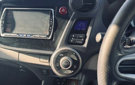 Honda Insight II рестайлинг, 2009 год, 920 000 рублей, 23 фотография