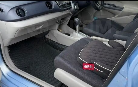 Honda Insight II рестайлинг, 2009 год, 920 000 рублей, 19 фотография