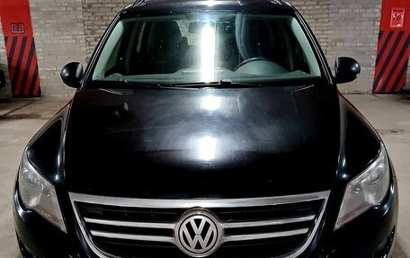 Volkswagen Tiguan I, 2010 год, 1 300 000 рублей, 1 фотография