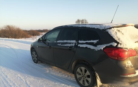 Opel Astra J, 2014 год, 750 000 рублей, 1 фотография