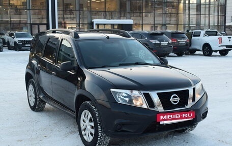 Nissan Terrano III, 2015 год, 910 000 рублей, 3 фотография