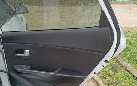 KIA Rio III рестайлинг, 2015 год, 1 110 000 рублей, 17 фотография