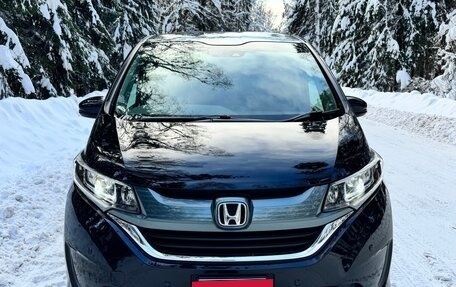 Honda Freed II, 2019 год, 1 770 000 рублей, 8 фотография