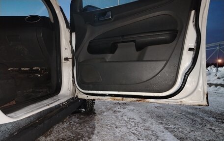 Ford Focus II рестайлинг, 2006 год, 220 000 рублей, 13 фотография