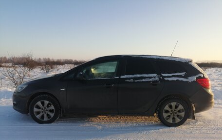 Opel Astra J, 2014 год, 750 000 рублей, 10 фотография