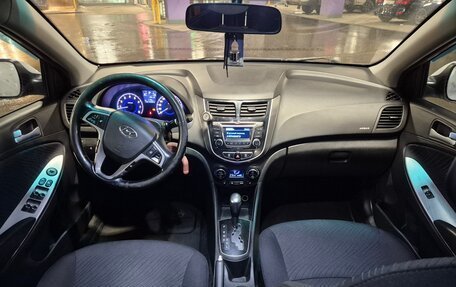 Hyundai Solaris II рестайлинг, 2015 год, 850 000 рублей, 9 фотография