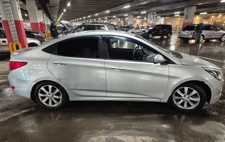 Hyundai Solaris II рестайлинг, 2015 год, 850 000 рублей, 8 фотография