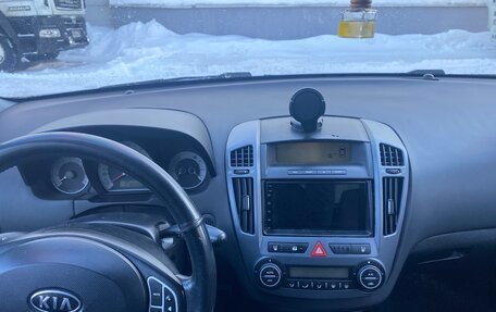 KIA cee'd I рестайлинг, 2009 год, 800 000 рублей, 7 фотография